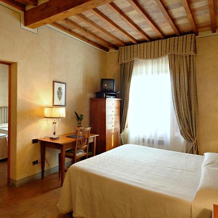 سان جيمينيانو B&B Palazzo Al Torrione المظهر الخارجي الصورة