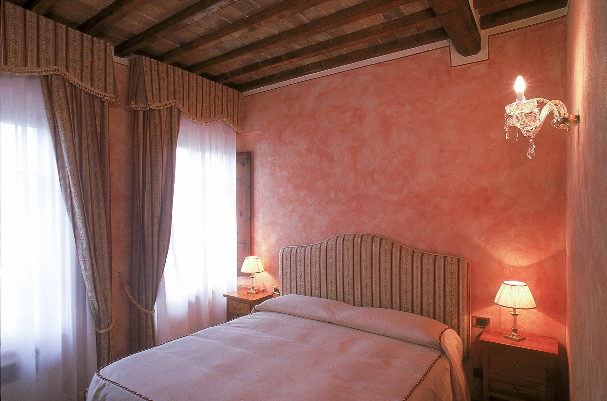 سان جيمينيانو B&B Palazzo Al Torrione المظهر الخارجي الصورة